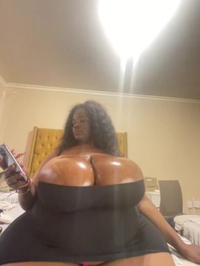Black BBW Titsplay