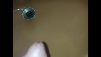 Punheta com gozada