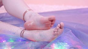 glitter feet - close up (arya grander)