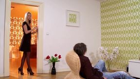 Davud Carridine have to fuck his hot blondie with face dildo.