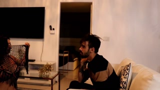 الينا انجل العراقية تتونس و تتمقحب خلف الكواليس لما تصور فلم سكسي مع ممثل بورن عالمي نيد ناستي