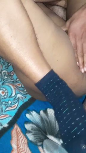 Pooja Bhabhi had great sex in the native way, taking my entire cock in her pussy.   Clip 1