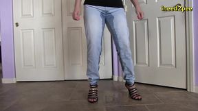 kenna valentina outside bathroom line pissing her jeans