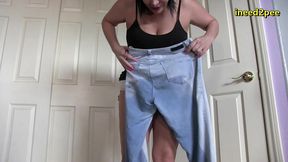 kenna valentina outside bathroom line pissing her jeans