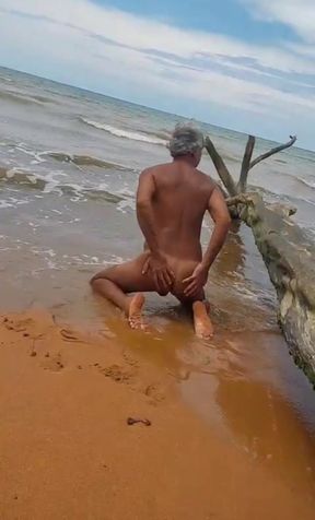 Ladysilva naked on the beach