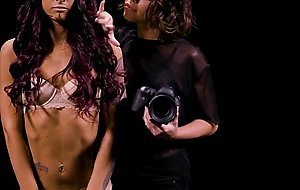 Golden ts Khloe Kay anals shemale Natalie Mars n squirted on