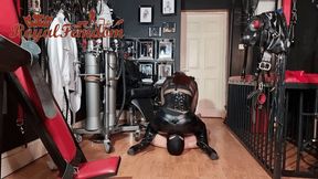 Latex Full Weight Facesitting 2 Mobile Version