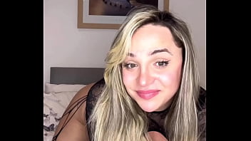 Ordenando o pau at&eacute_ arrancar muito leite ...