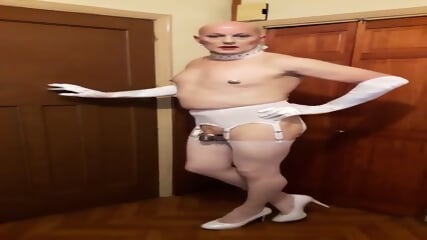 EXPOSED SISSY FAGGOT  Spanish