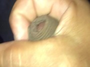 Pajeando mi pene de 13 cm mientras los vecinos follan