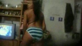 She is a mature ebony milfie but look at what she does