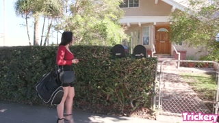 Trickery - PAWG Ivy Labelle fucks the wrong guy for a job