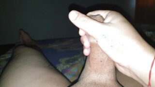 هواة أوروبيون من مختلف الأعمار: يداعبون قضبانًا كبيرة غير مختونة حتى القذف المتفجر والجنس الشرجي الخام