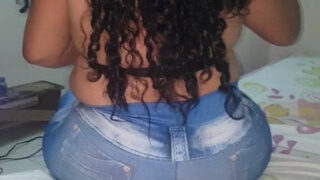 Страстная бразильская красотка терпит интенсивное анальное изнасилование