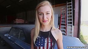 White Girl In The Wrong Neighborhood! With Alexa Grace