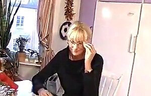 Blond dansk hustru