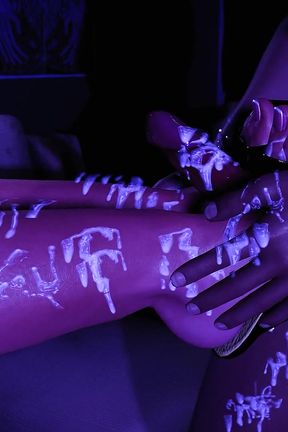 High Heel Shoejob - Cleo's Midnight Temptation