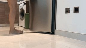 KYLIE INJURES HER TOES MANY TIMES - MP4 HD