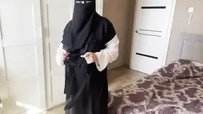 Turkish Khalifa with Big Tits Finds Pantyhose and Fucks Pussy with Fingers Oh Yeahbyk Memeli Trk