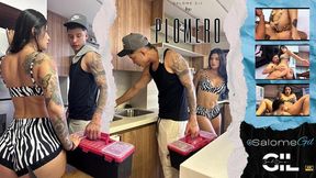 Dirty Latina trades plumbing s***s for sweaty Latin lover's tongue-lashing