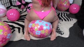 Scarlett Venom: Pink Beach Ball Popping - MP4 hd