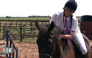 Jodie James gets fucked by a big cock after her riding session
