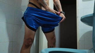 Locked Up and Leaking: Pissing Through My 20cm Dildo Cage