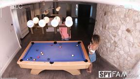 ”SpyFam: Bet Re Paid With Sex For Huge Dick Step Bro”