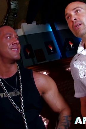 Small tits Sofia Valentine and Leslie Fox getting freaky in a group sex