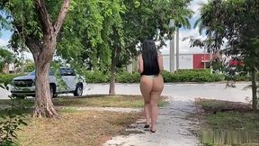 Thick bitch playing with her pussy in car (Public)