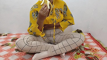 In a yellow short dress I caress myself and jerk off my pussy with two fingers bring myself to orgasm in sexy panties banana Sex