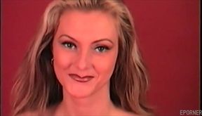 Alluring blonde captivates with sensual solo moves in lingerie