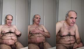 A Nice Handjob at Night with Cumshot