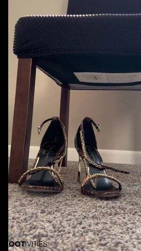 Femdom Shoe Clerk JOI by Ivys Feet