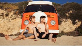 Twink Twosome - Morning Anal with AveryJones & ZachAstor