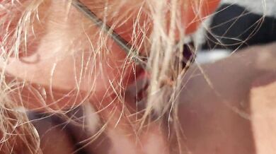 Coluld not resist giving him a nice blowjob outside on sunbed