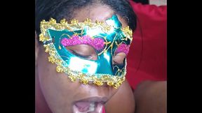 Safada tirando leite de piroca