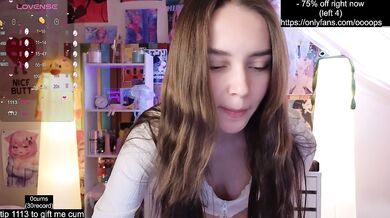 SHE LOOKS LIKE MY SISTER!