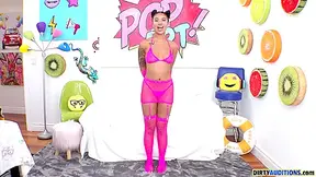 Ameena Greets You With Her Pussy With Ameena Green