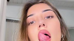 Social Media Creator @queenmiav @Bouncing Boobs & #Nude #Brunette #Teen #Natural Big Tits sexy clips porn | Tik.Porn