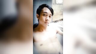 Afrizal ramadhan cowok ganteng mandi santai