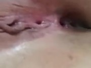 Putita metiendose un pepino en el culo!!🔥