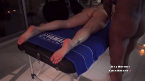 baisee par un ami masseur dominant et tres viril ce soir-la un ami ...