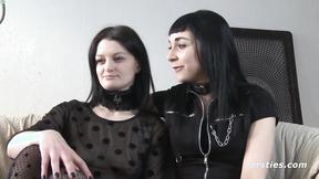 ”Ersties - BDSM-Unterwerfung mit Alisa und Lea”