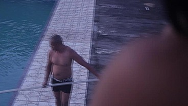 Novinha fica Louca de tessão pelo limpador de Piscina de Pau grande, Lunna Real