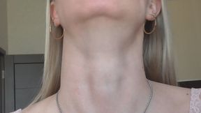 Long neck of a chic Blonde! MP4