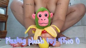 Pissing plush toy 4Two 0