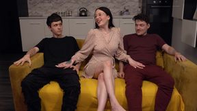 Amateur glasses girl gets double-teamed in a threesome