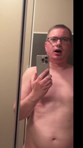 Slut takes and selfie and wants to be a slut