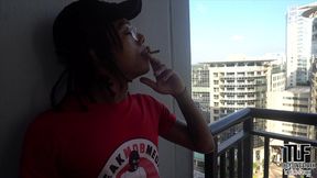 sexy carmela clutch gets a mouthful on balcony